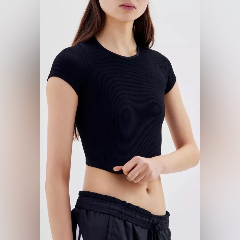 Urban outfitters out from under Ribbed Crop Top black medium large